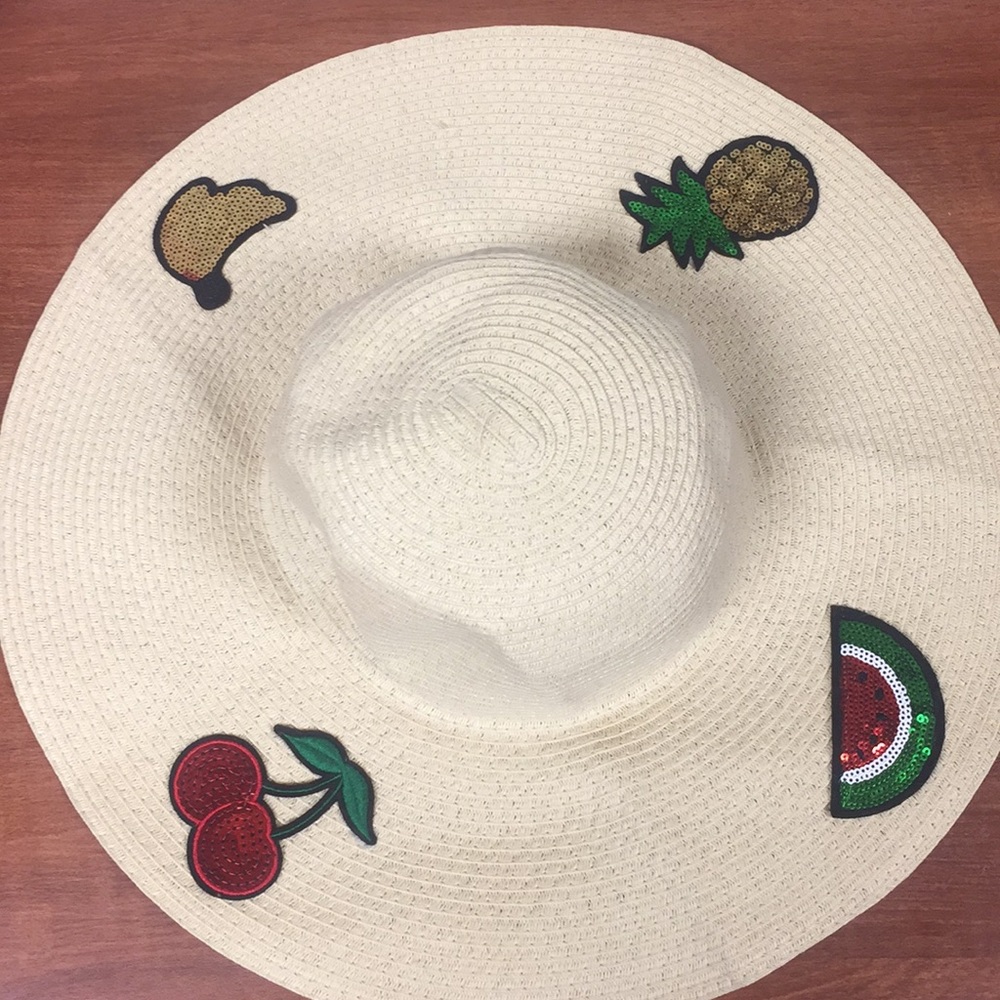 Floppy straw hat